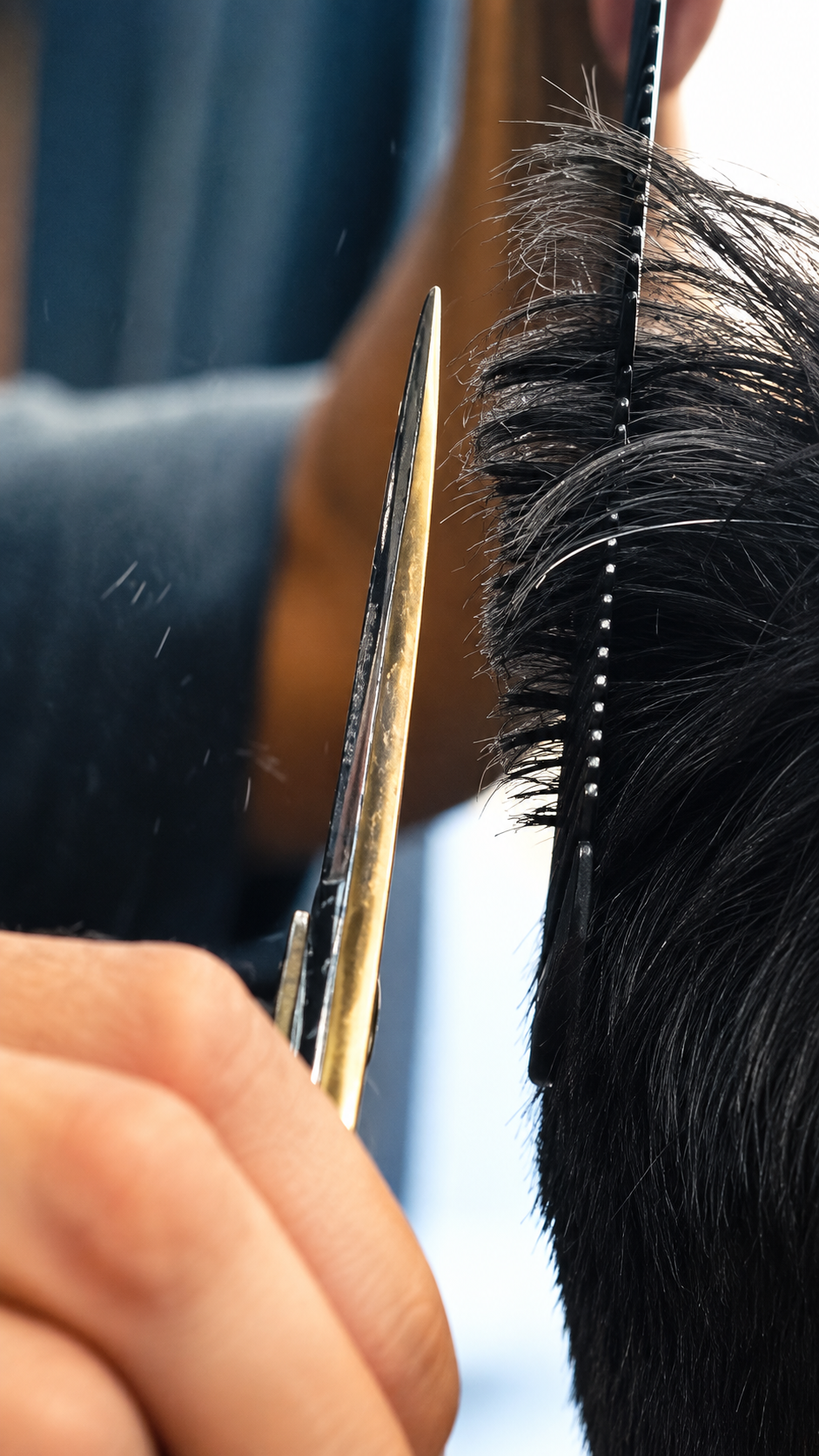 Detalle de un corte con tijera